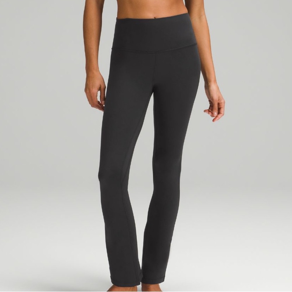 Lululemon’s Align HR Mini-Flared 32”